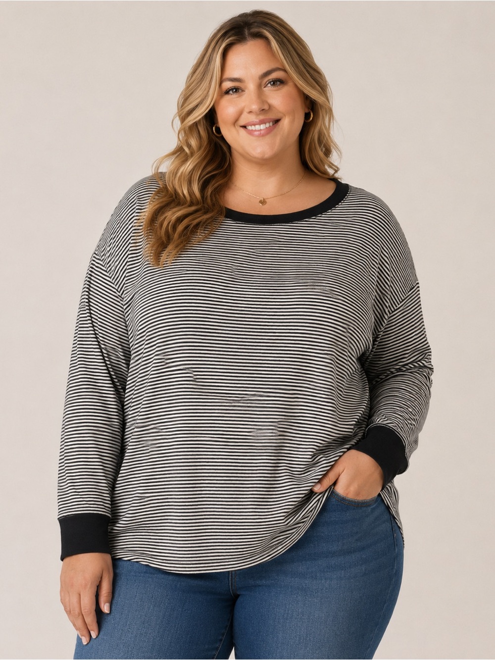 Terra &‎ Sky Black and White Striped Top Classic Everyday Casual Tee
